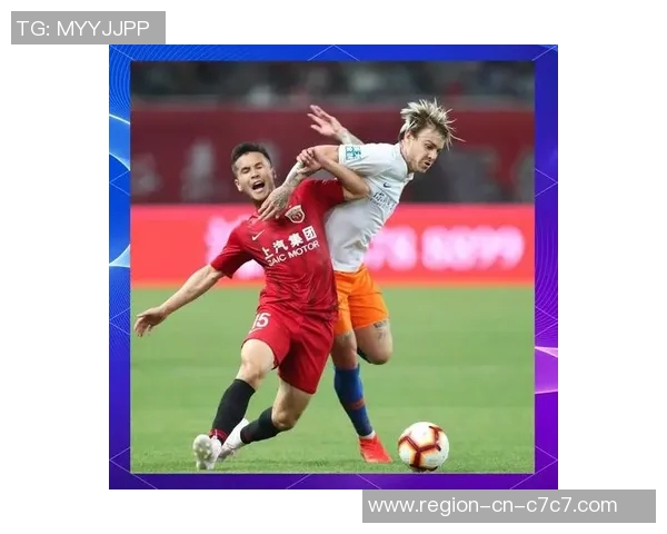 探讨足球比赛中合理冲撞的界限与规则解析