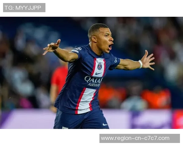 足球潜力前锋崛起之路探索年轻球员如何在赛场上展现非凡才华与未来发展潜力